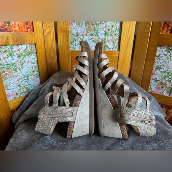 COBB HILL Gladiator Wedge Sandals Strappy Zip Up Western Boho Sz 8.5 - Picture 6 of 12